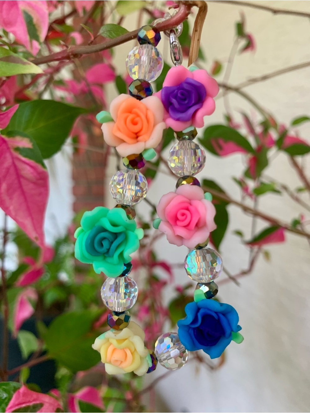 Flowery Bracelet Prism-Like Eye-Dazzling 96 Facet Beads Adds To Your Charisma!